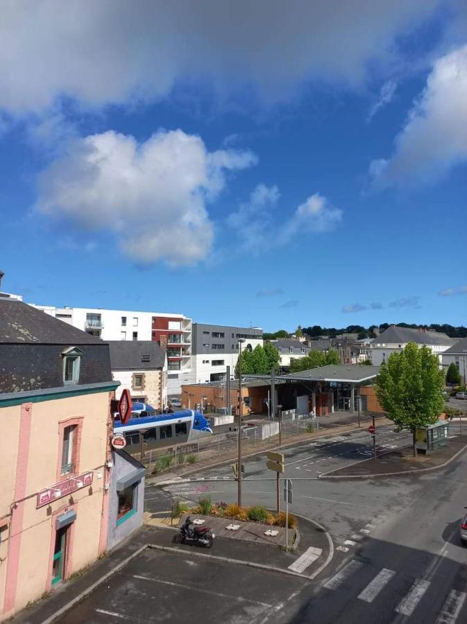 17, Face A La Gare * Lannion